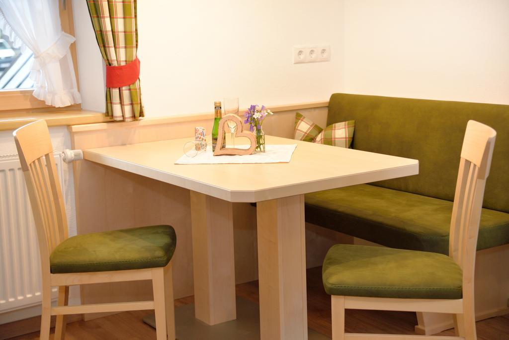 Haus Edring Apartman Tux Szoba fotó