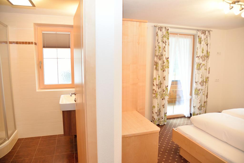 Haus Edring Apartman Tux Szoba fotó